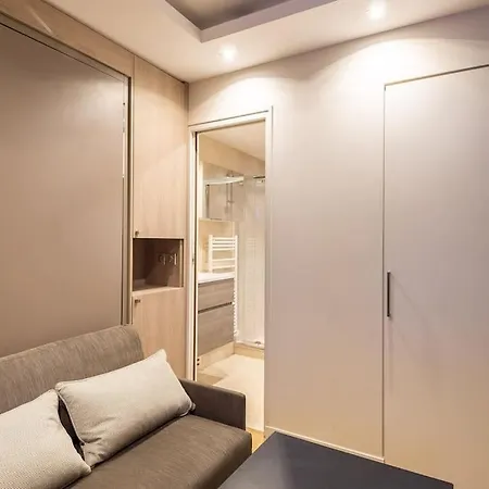 - 2 Pers Apartment Paris